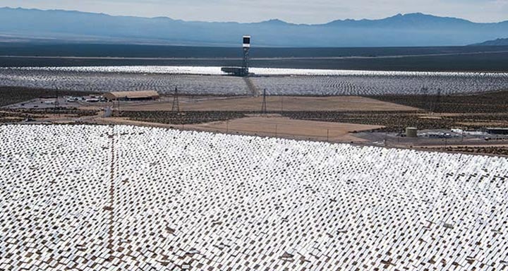 A field of solar pannels