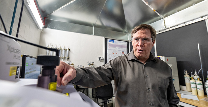 A man working in a laboratory.