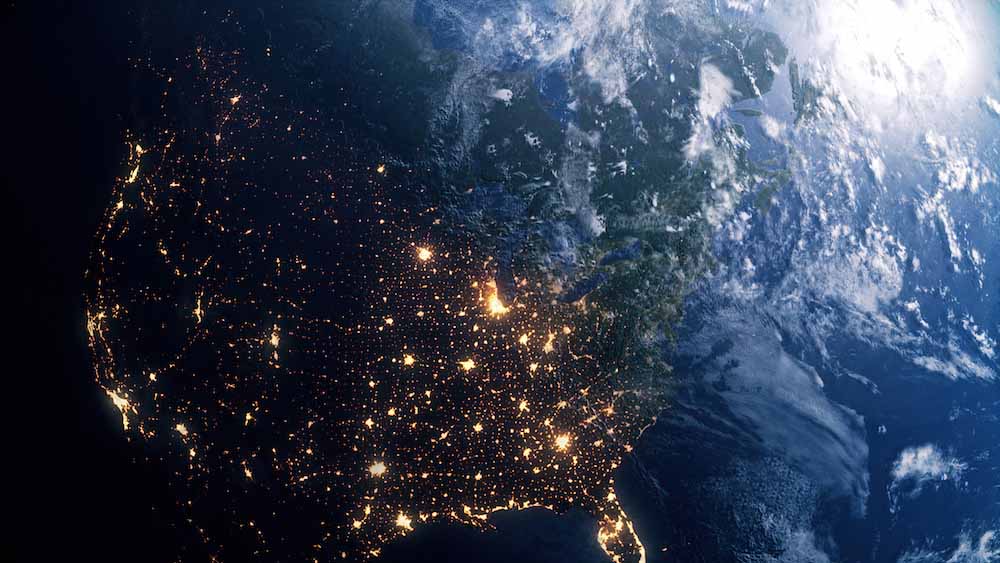 Image of the United States from space at night.