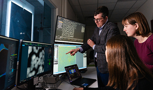 NREL Researcher Steven R. Spurgeon Wins Burton Medal From Microscopy Society of America